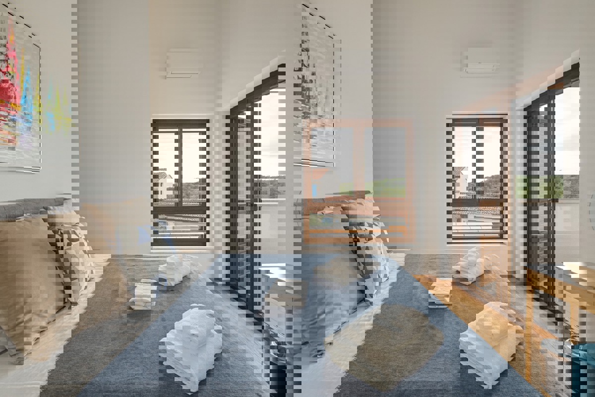 Non ti serve altro: casa nuova con piscina a Cavrano, Marzana