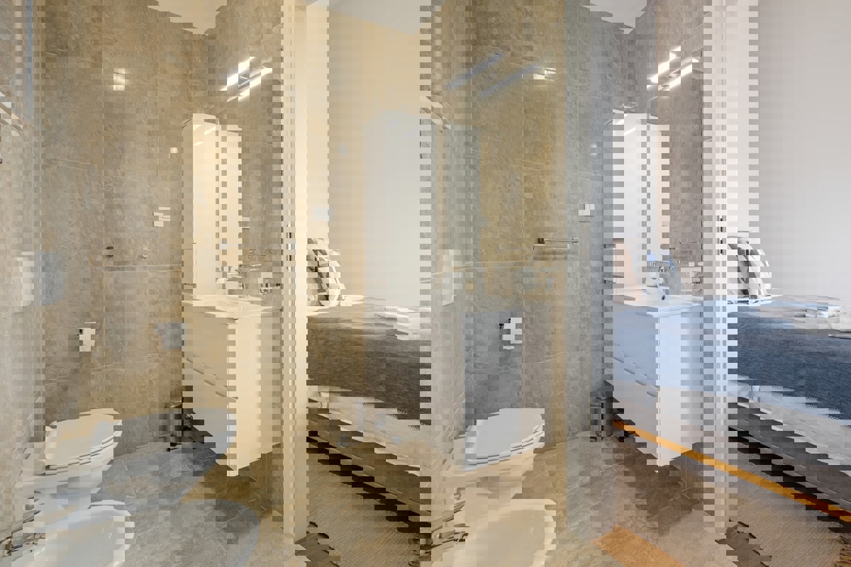 Non ti serve altro: casa nuova con piscina a Cavrano, Marzana