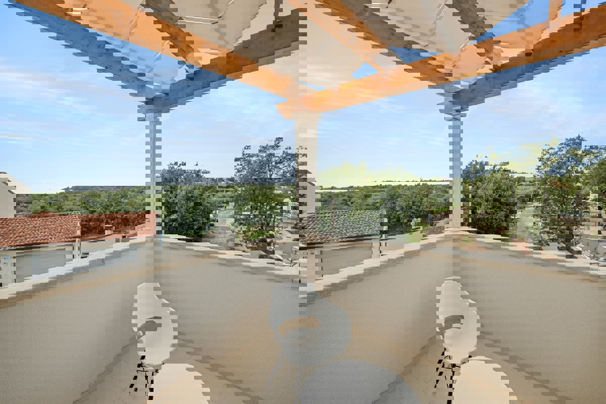 Non ti serve altro: casa nuova con piscina a Cavrano, Marzana