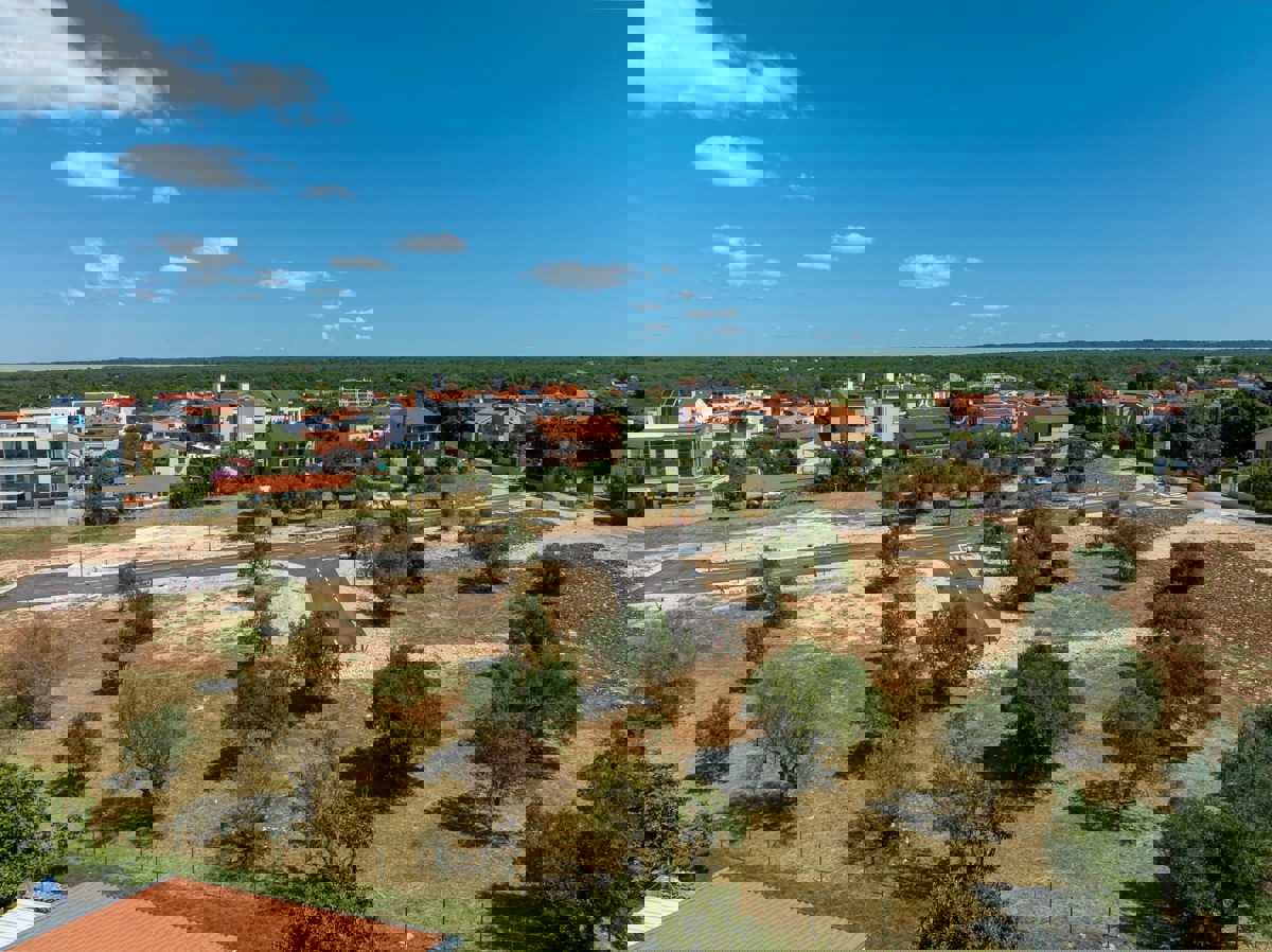 Terreno edificabile Peroj – lotto n.15