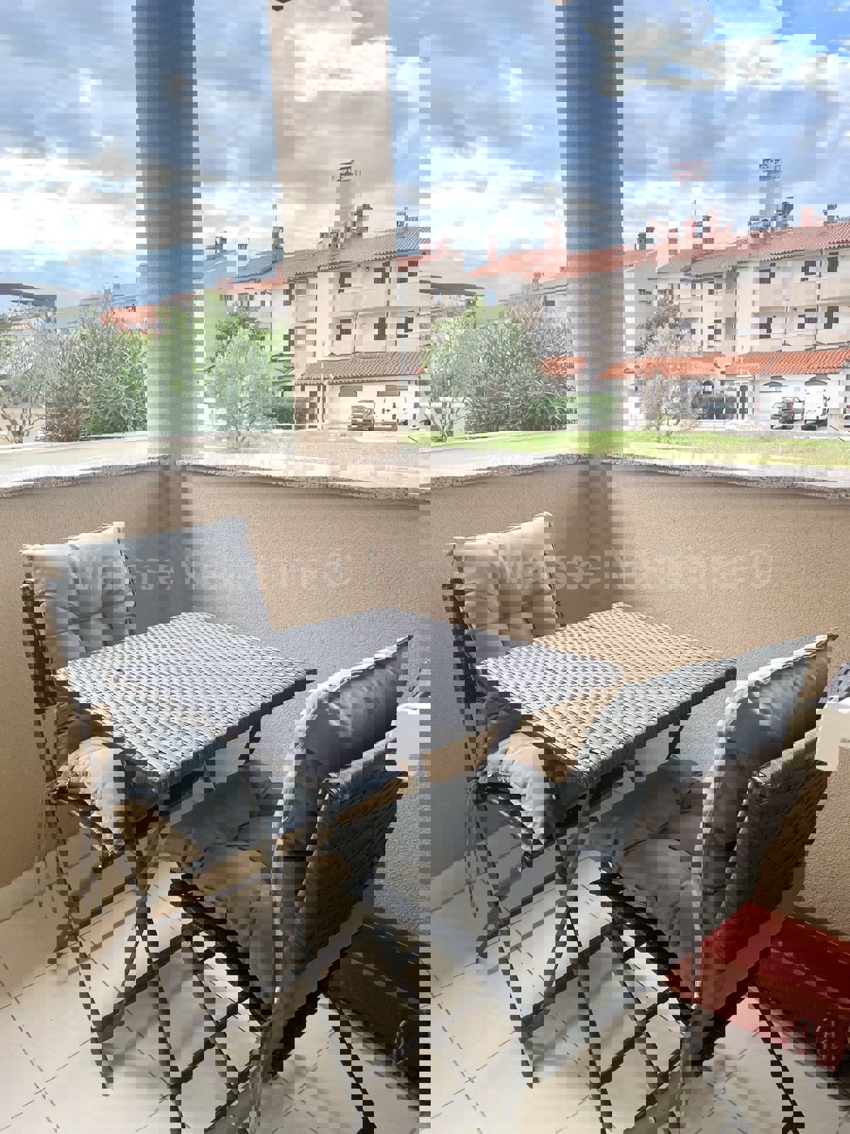 Peroj - Appartamento bilocale al piano terra con balcone