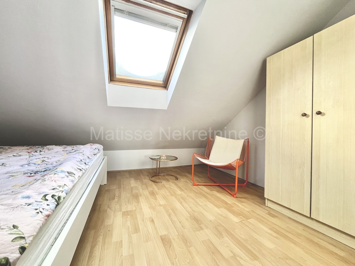 Zagabria - Appartamento a Trešnjevka con ampia terrazza e splendida vista