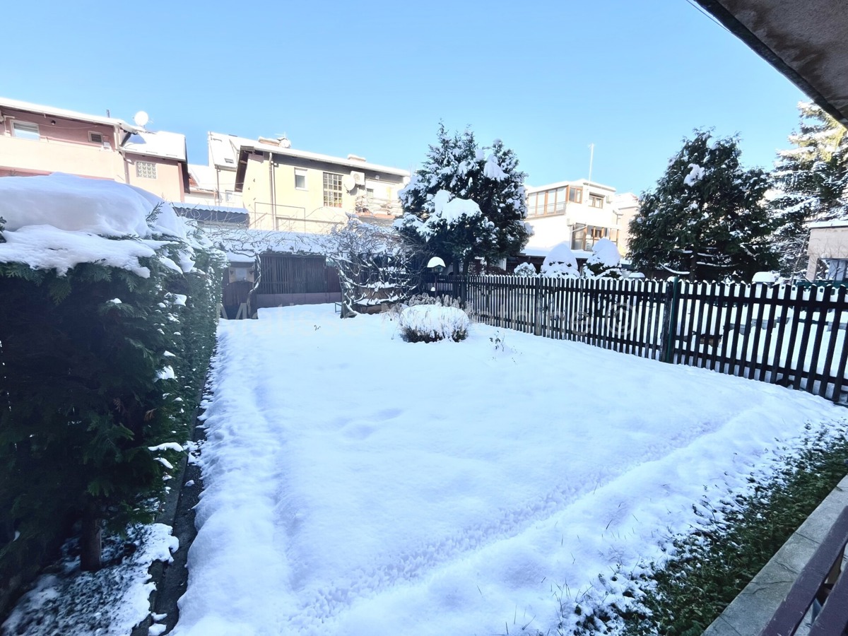 Zagabria - Appartamento a Trešnjevka con ampia terrazza e splendida vista