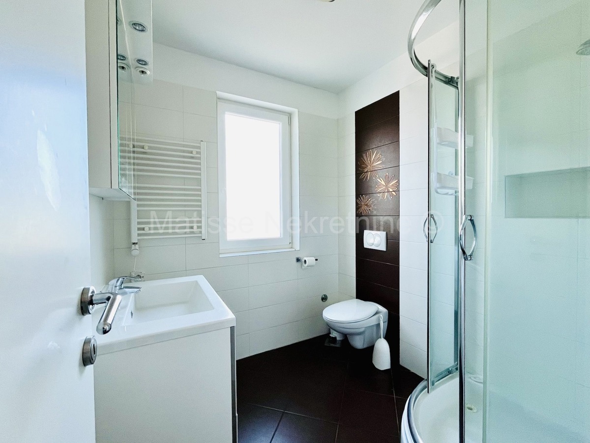 Medulin, Premantura - Casa con piscina, a soli 400m dalla spiaggia