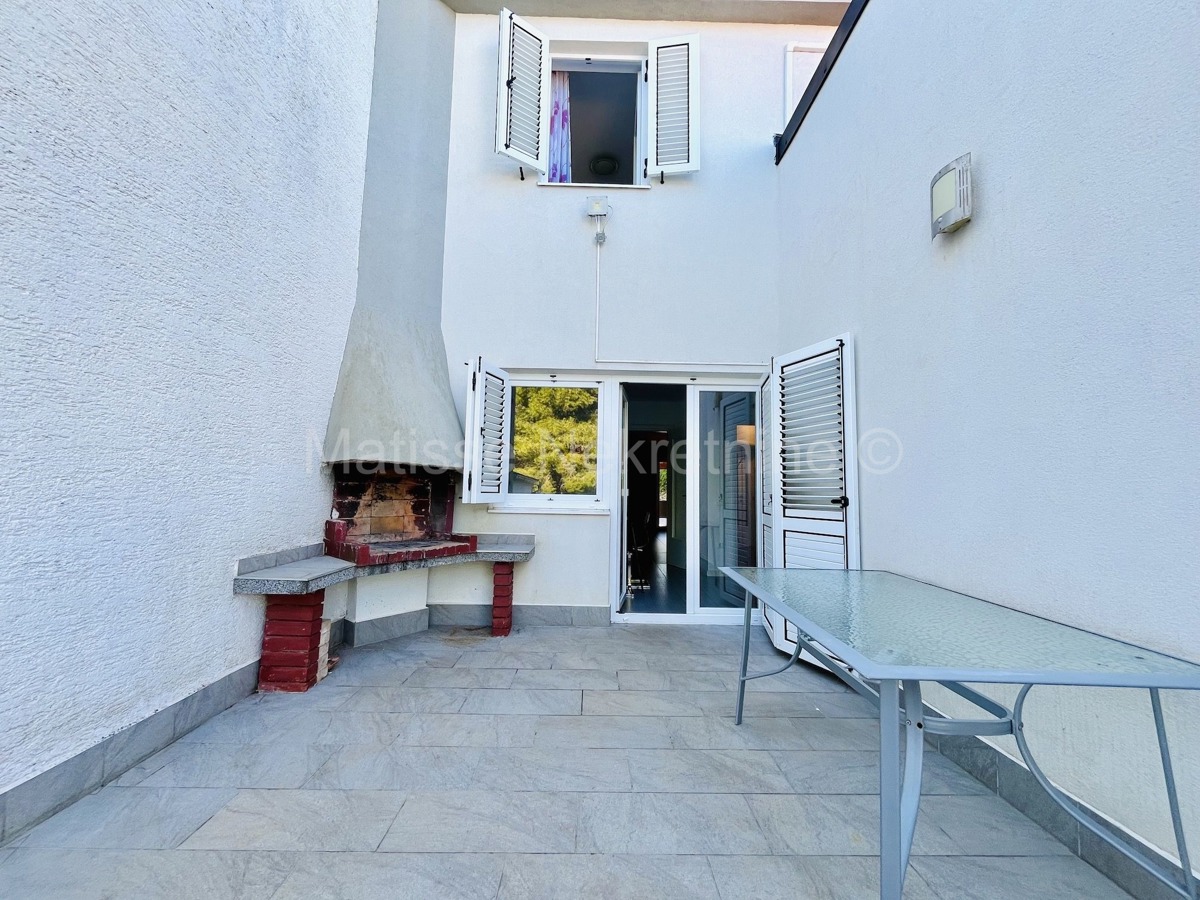 Medulin, Premantura - Casa con piscina, a soli 400m dalla spiaggia