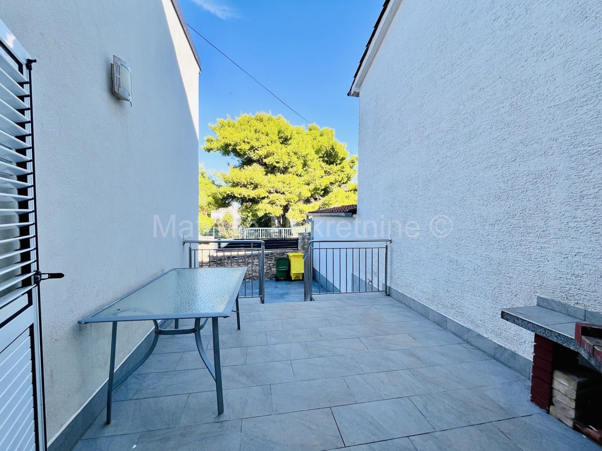 Medulin, Premantura - Casa con piscina, a soli 400m dalla spiaggia