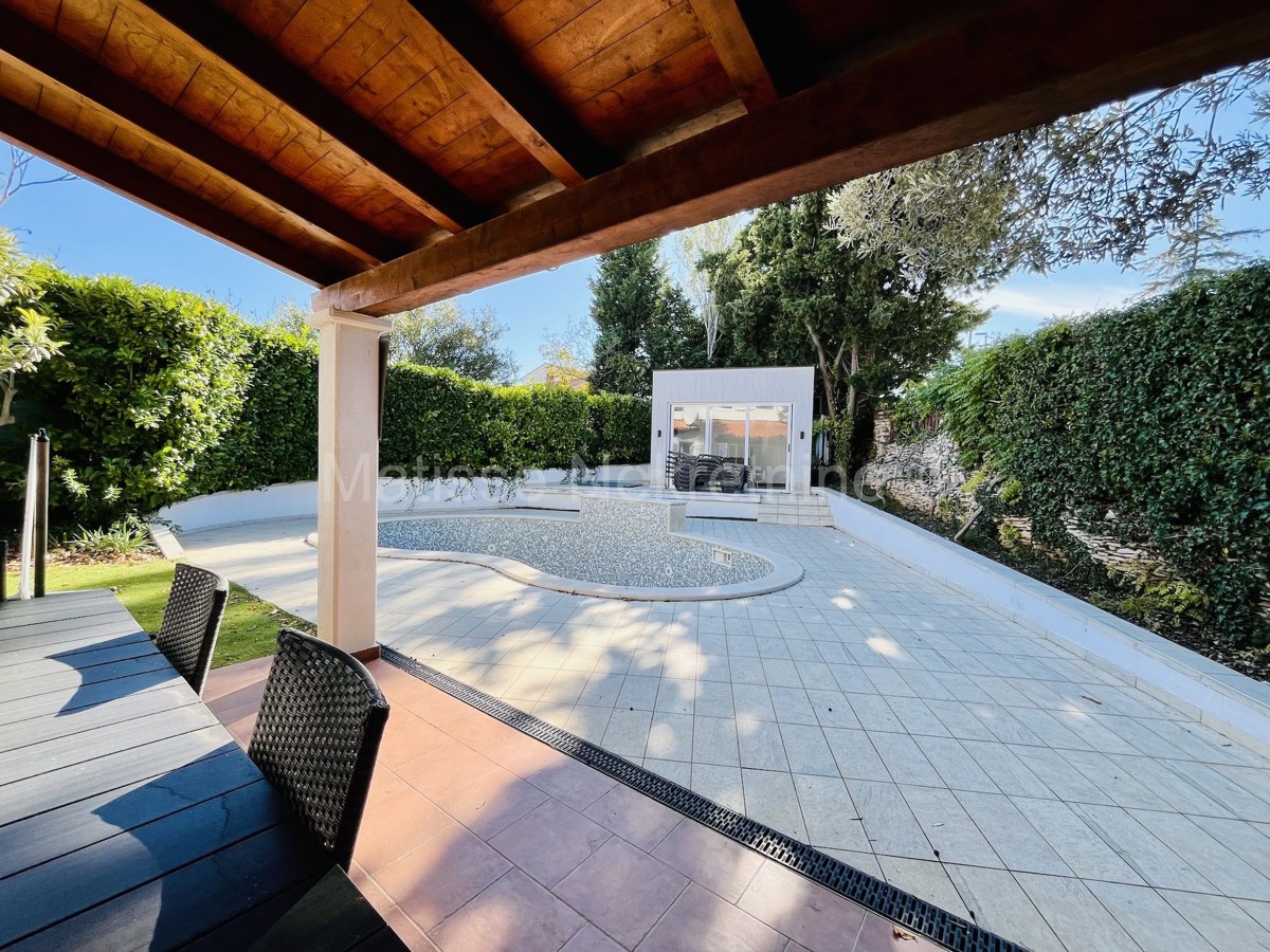 Medulin, Premantura - Casa con piscina, a soli 400m dalla spiaggia