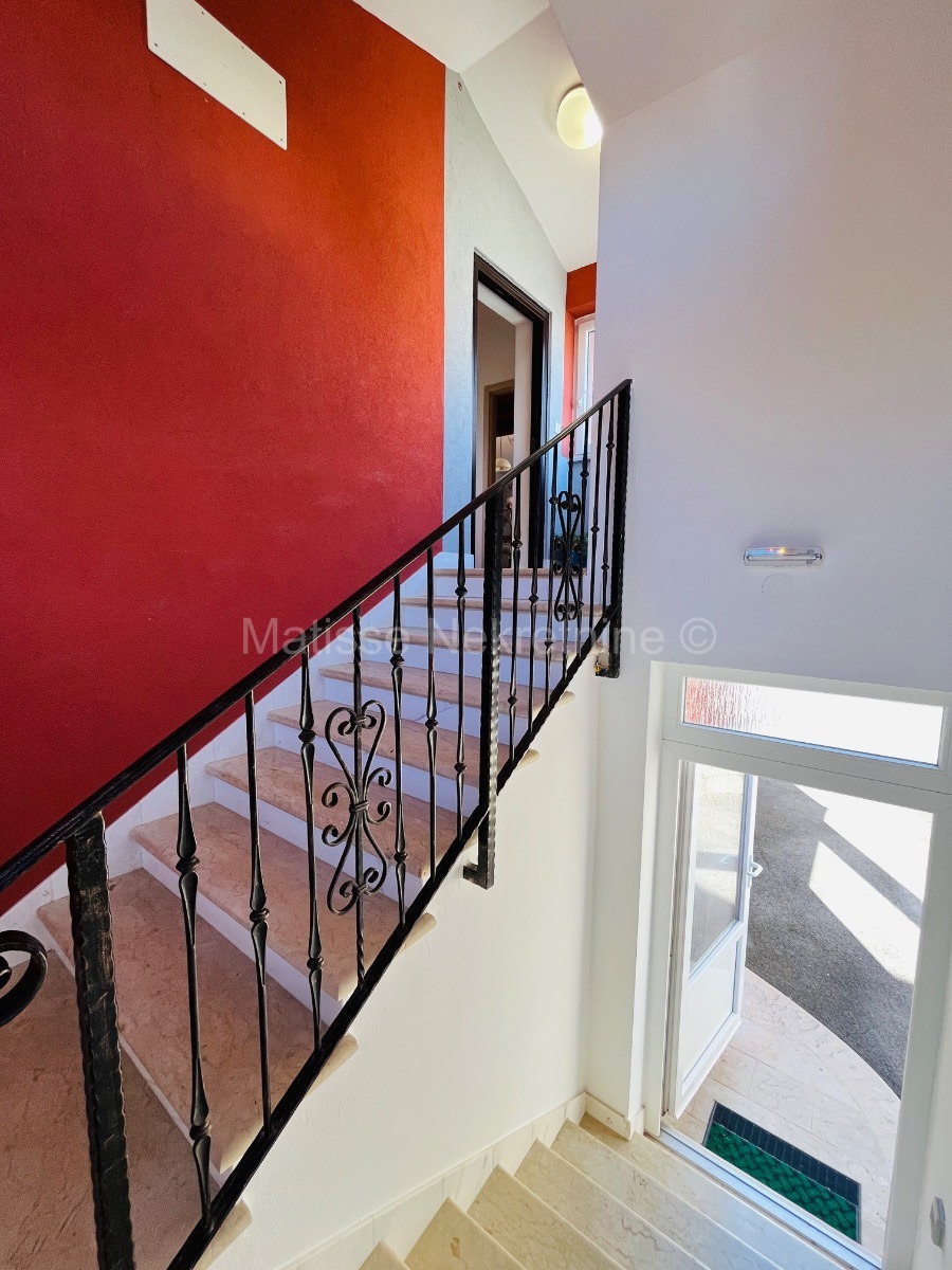 Valbandon - Mezzanine apartment with a garden