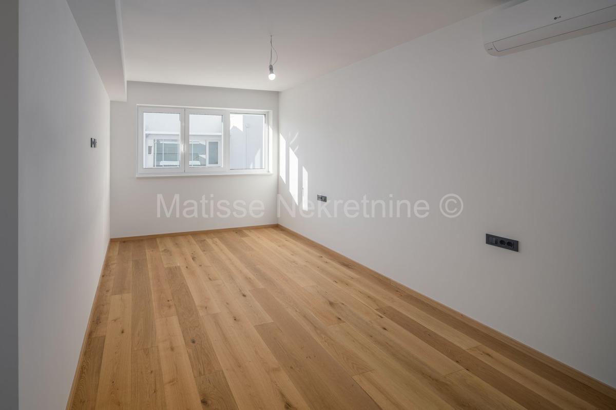 Rovigno - Lussuoso Appartamento su Due Livelli a Soli 150m dal Mare