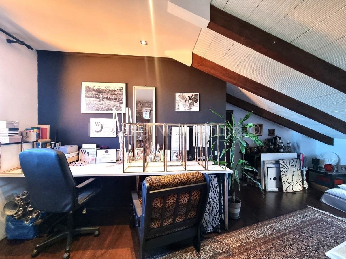 Poreč - Casa in pietra con due appartamenti