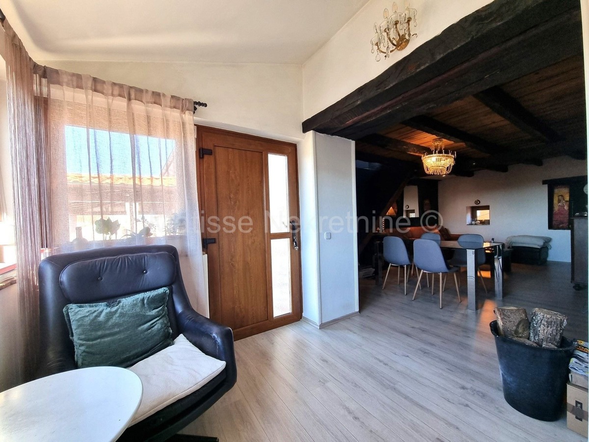 Poreč - Casa in pietra con due appartamenti