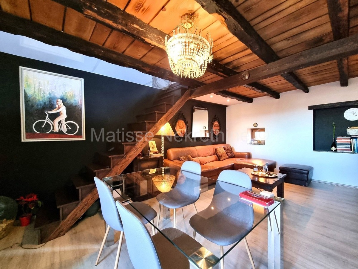 Poreč - Casa in pietra con due appartamenti