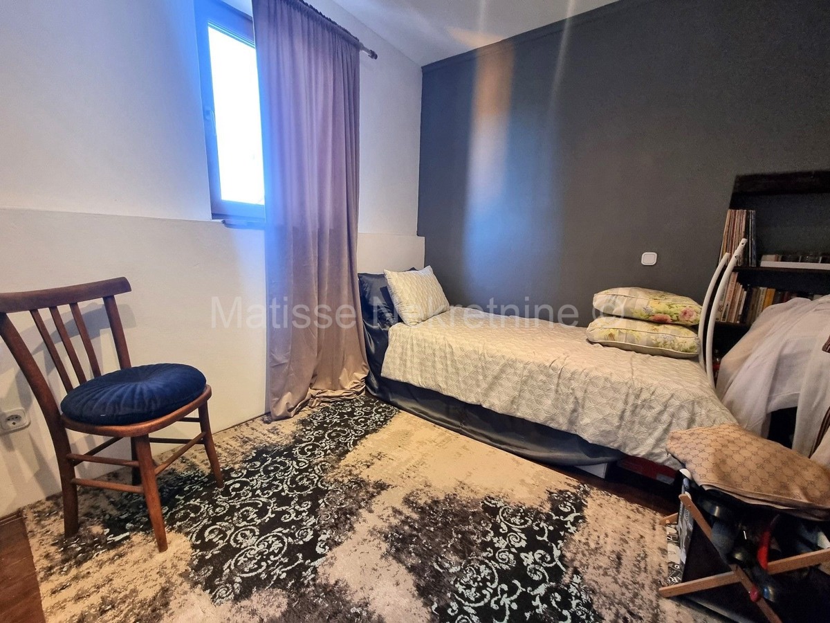 Poreč - Casa in pietra con due appartamenti