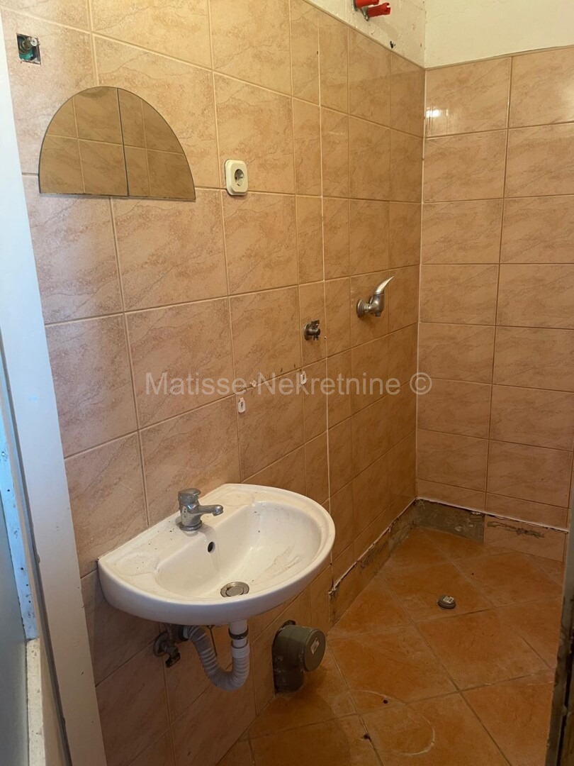 Pola, Centro - Appartamento sottotetto da ristrutturare