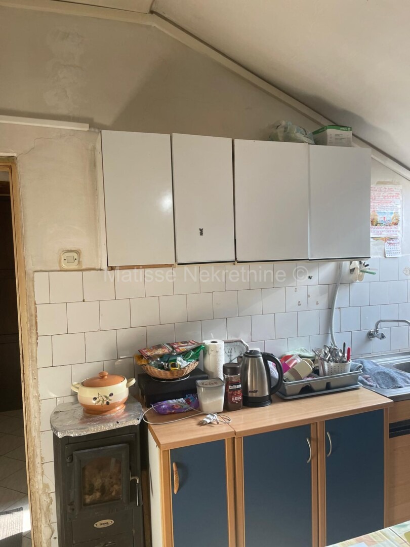 Pola, Centro - Appartamento sottotetto da ristrutturare