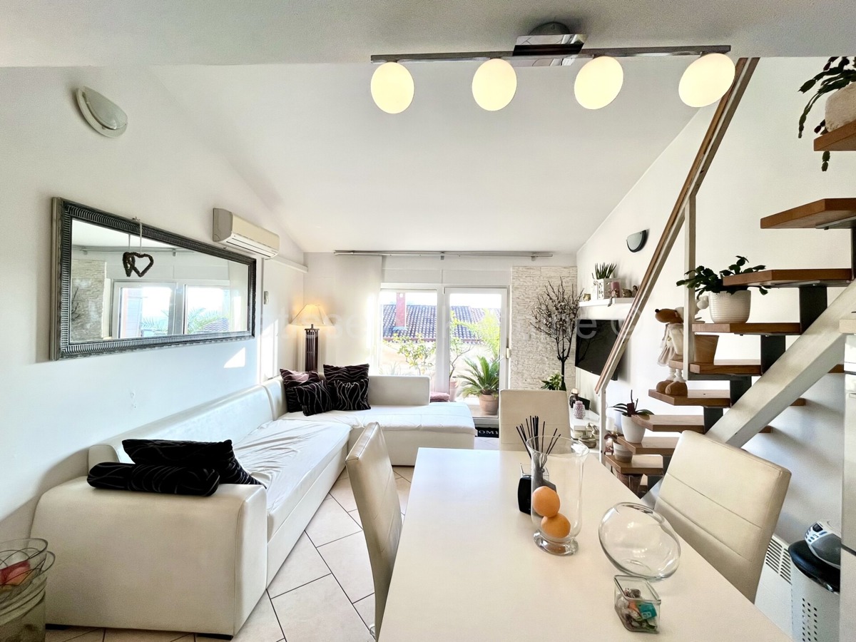 Pola – Appartamento in posizione tranquilla con due terrazze