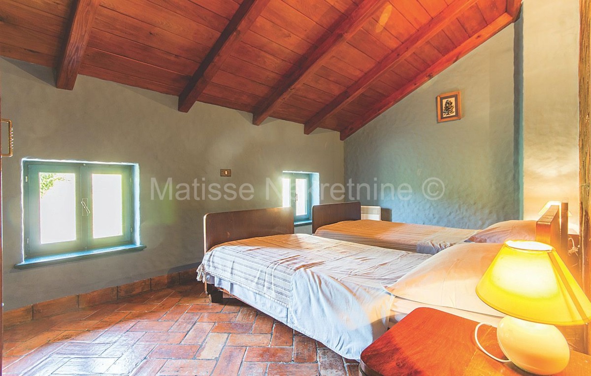 Krnica, Istria - Casa in pietra arredata in stile autentico con cortile