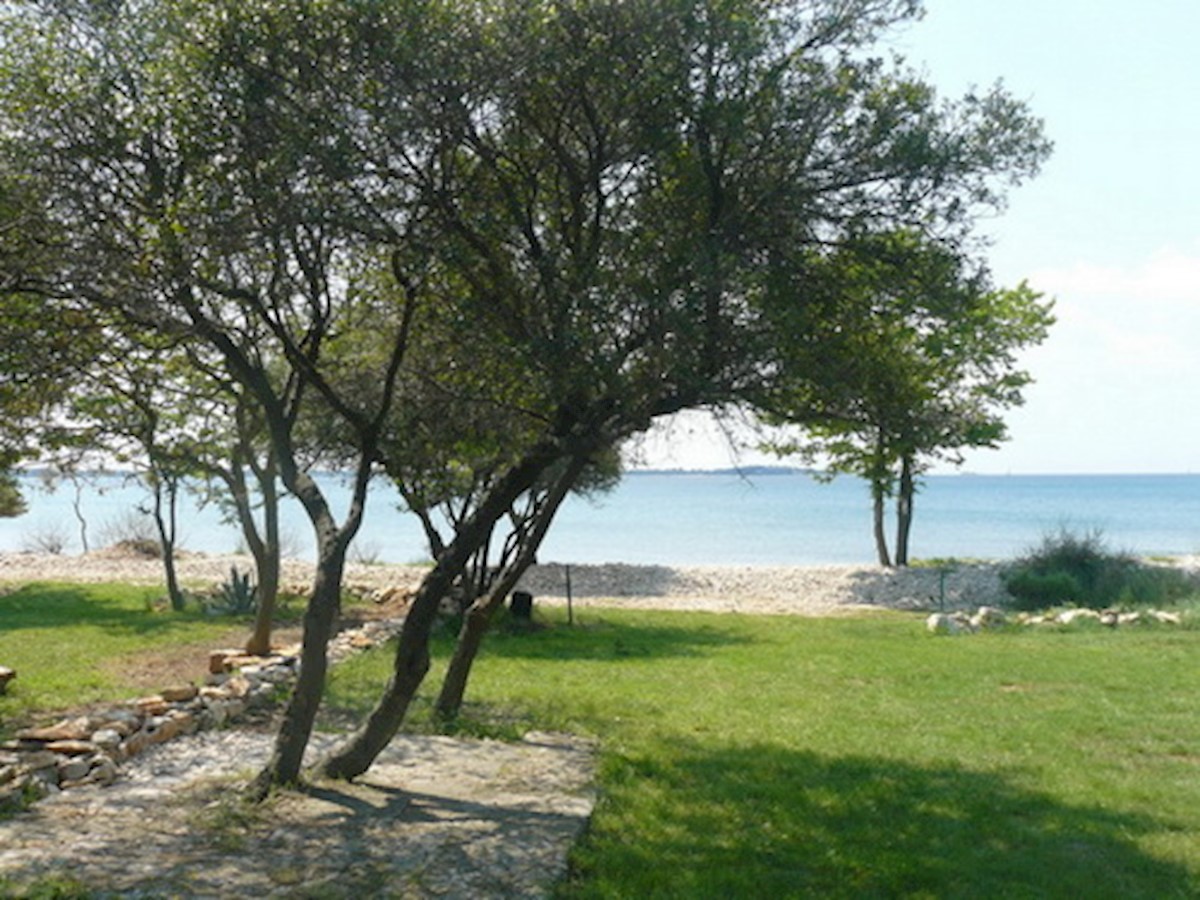 Peroj - Appartamento arredato con spaziosa mansarda