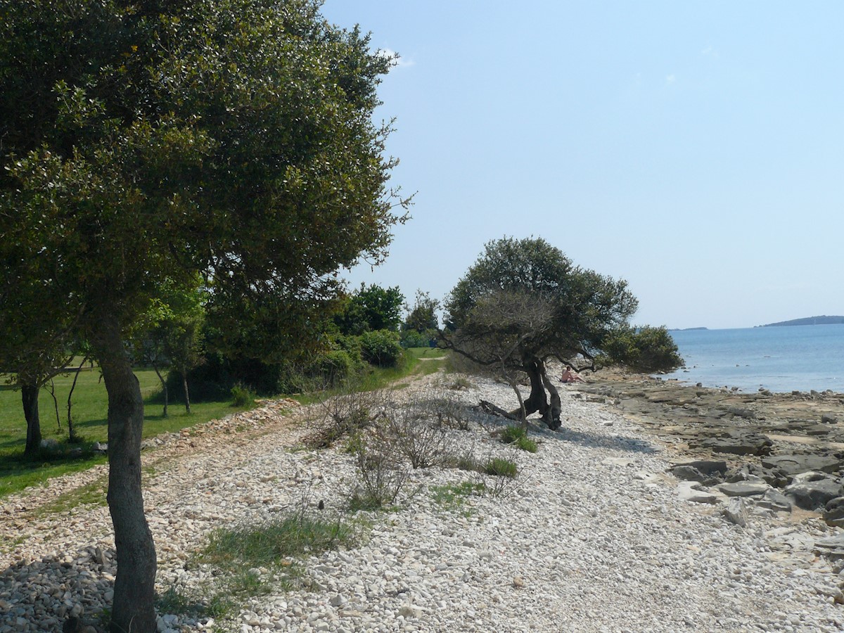 Peroj - Appartamento arredato con spaziosa mansarda