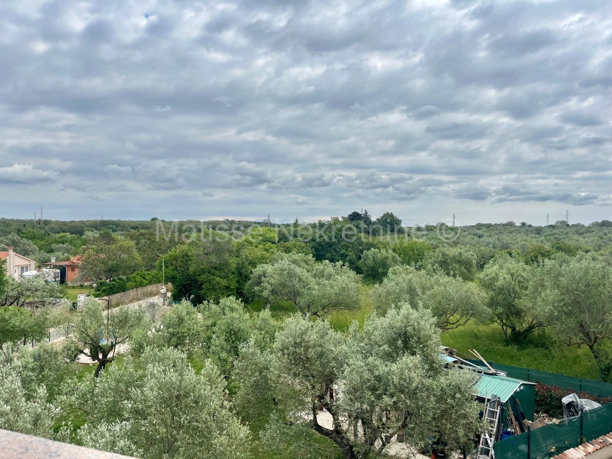 Peroj - Appartamento arredato con spaziosa mansarda