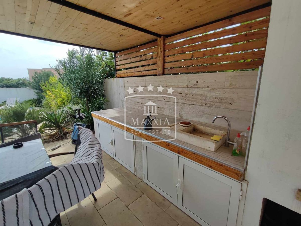 Casa Posedarje, 280m2