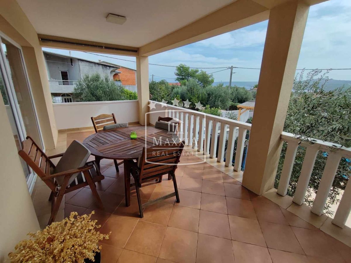 Casa Posedarje, 280m2