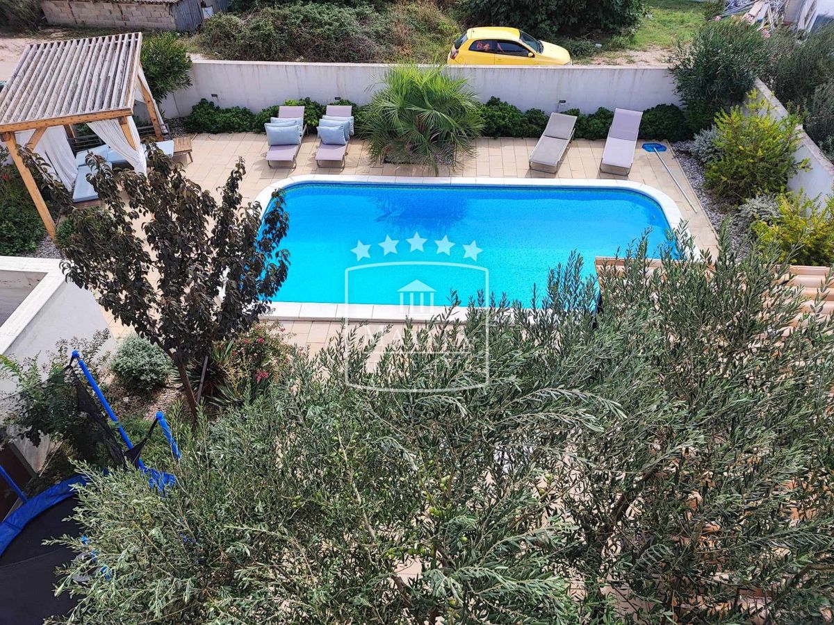 Casa Posedarje, 280m2