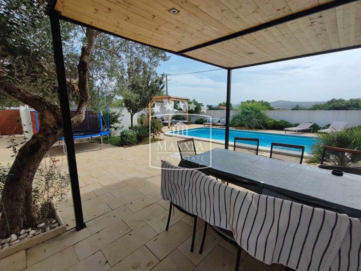 Casa Posedarje, 280m2