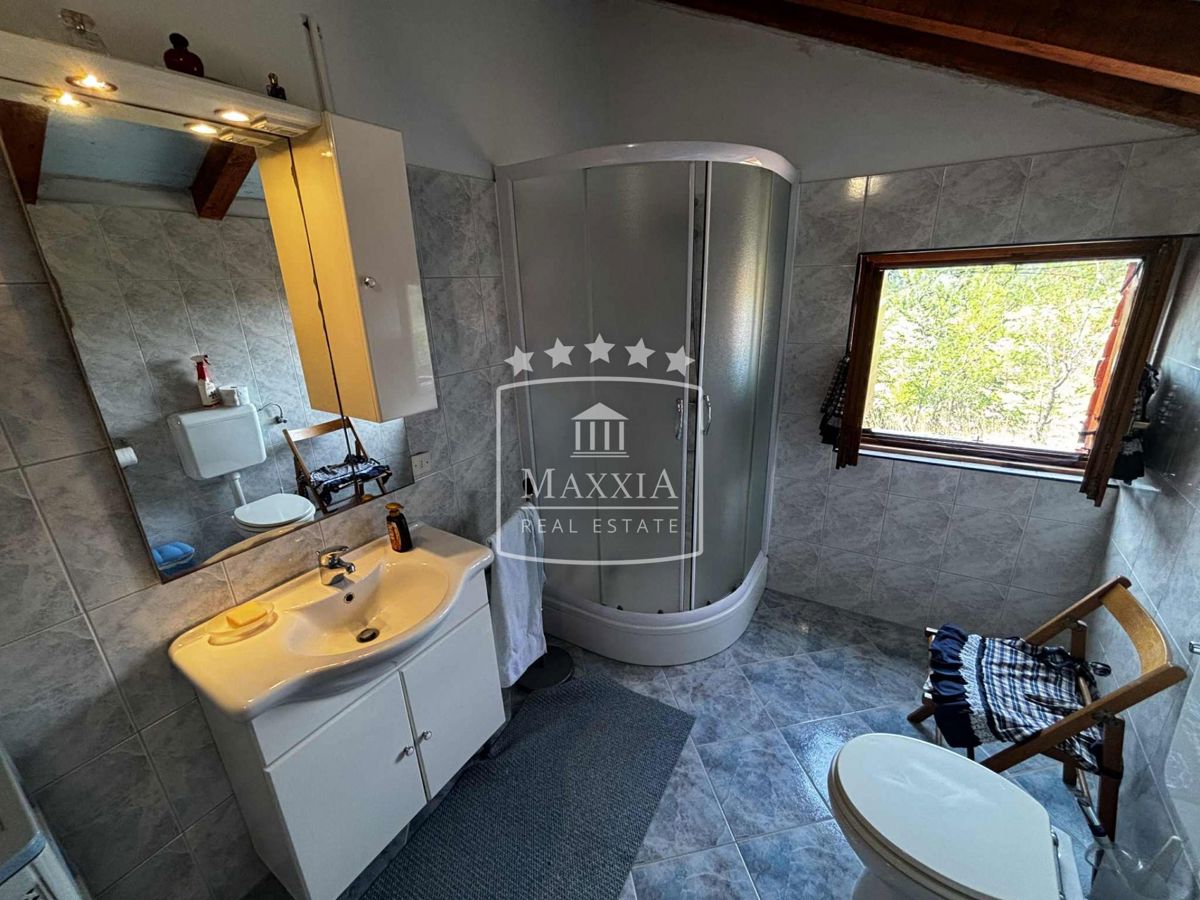 Casa Ražanac, 190m2