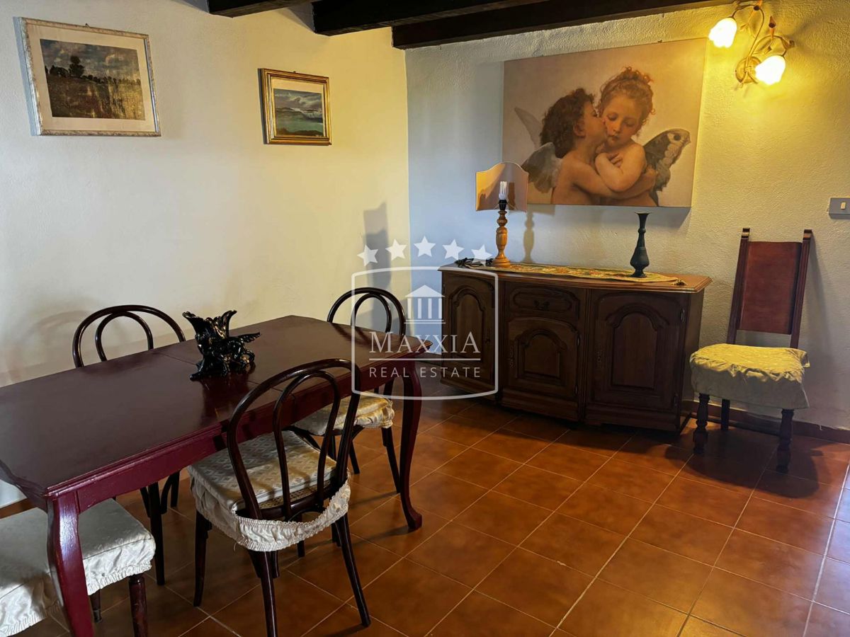 Casa Ražanac, 190m2