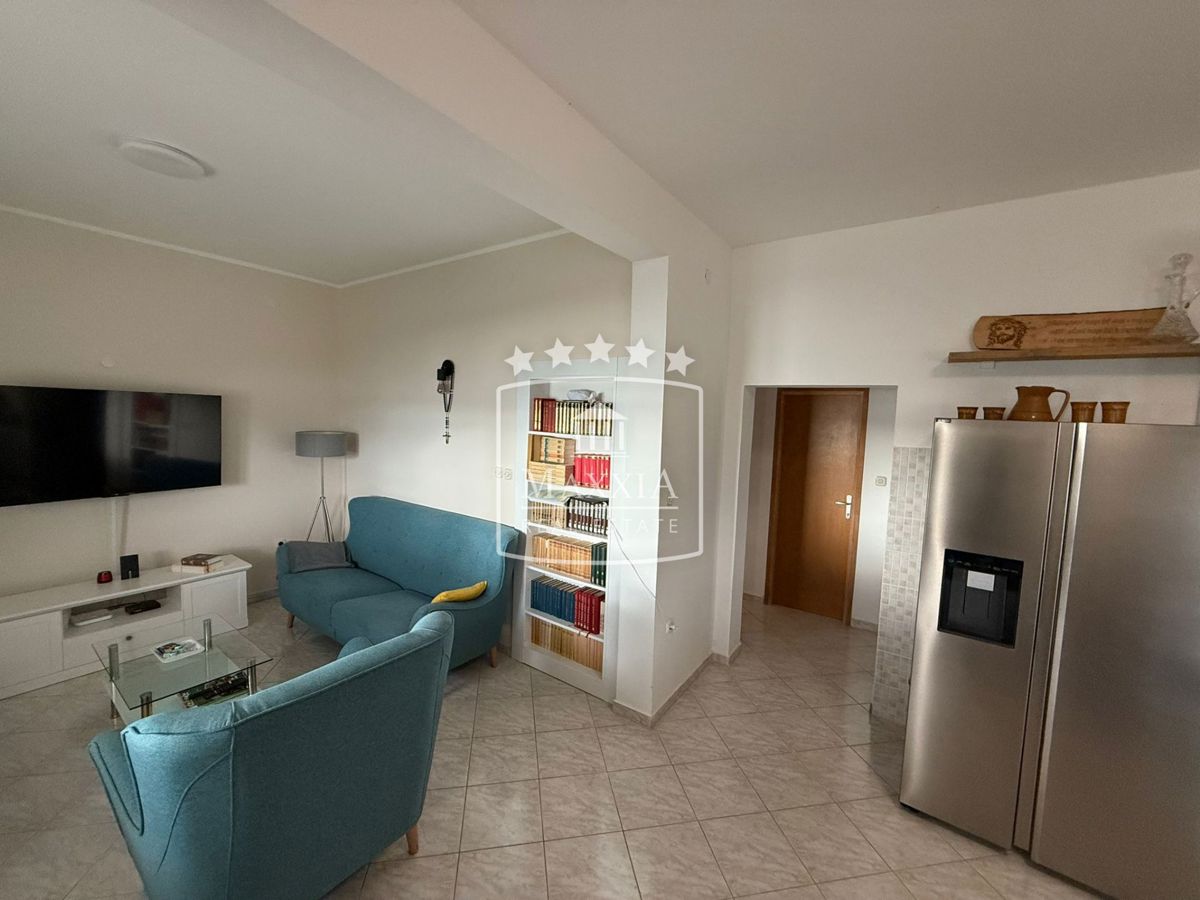 Casa Posedarje, 192m2