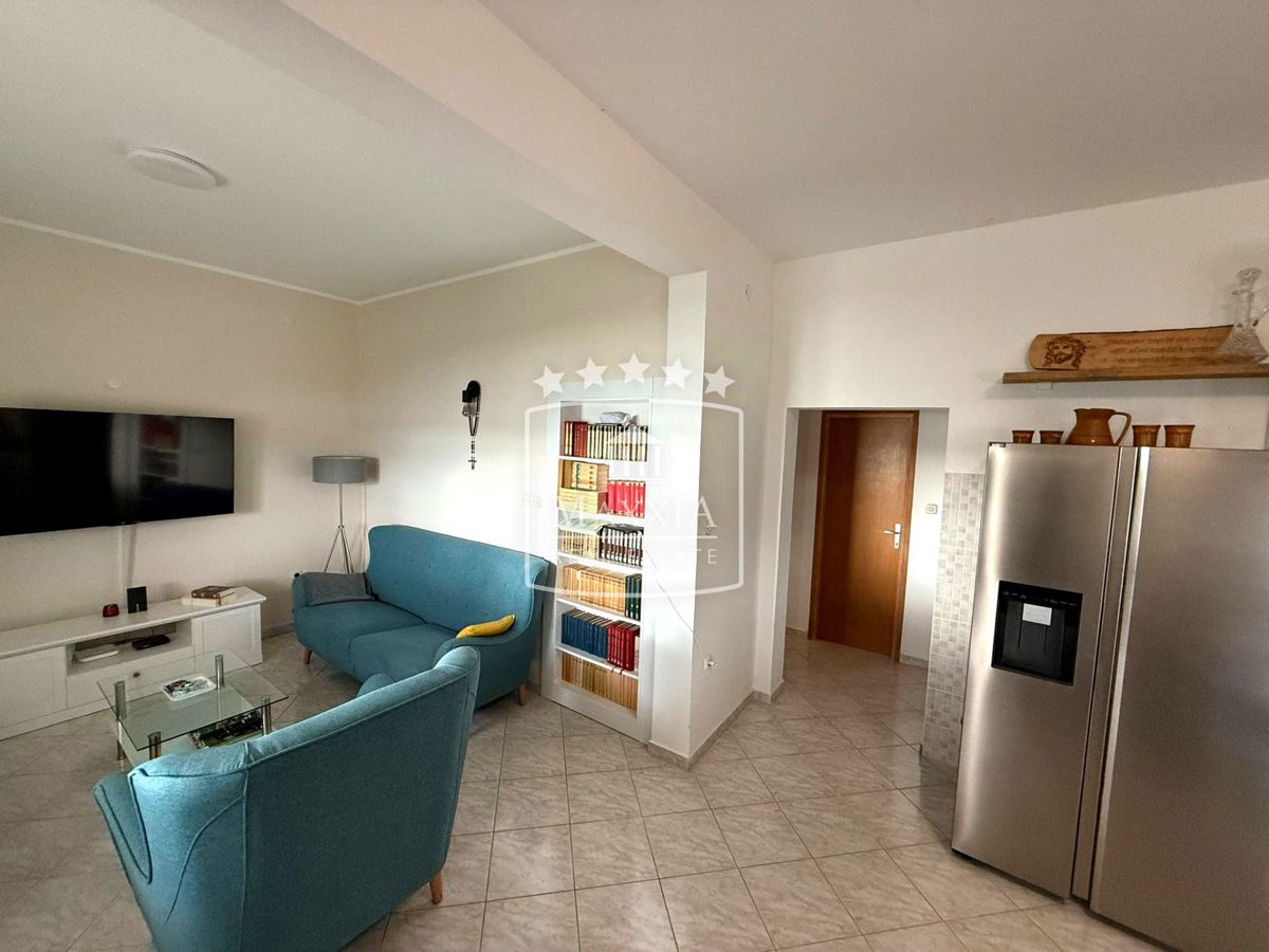 Casa Posedarje, 192m2