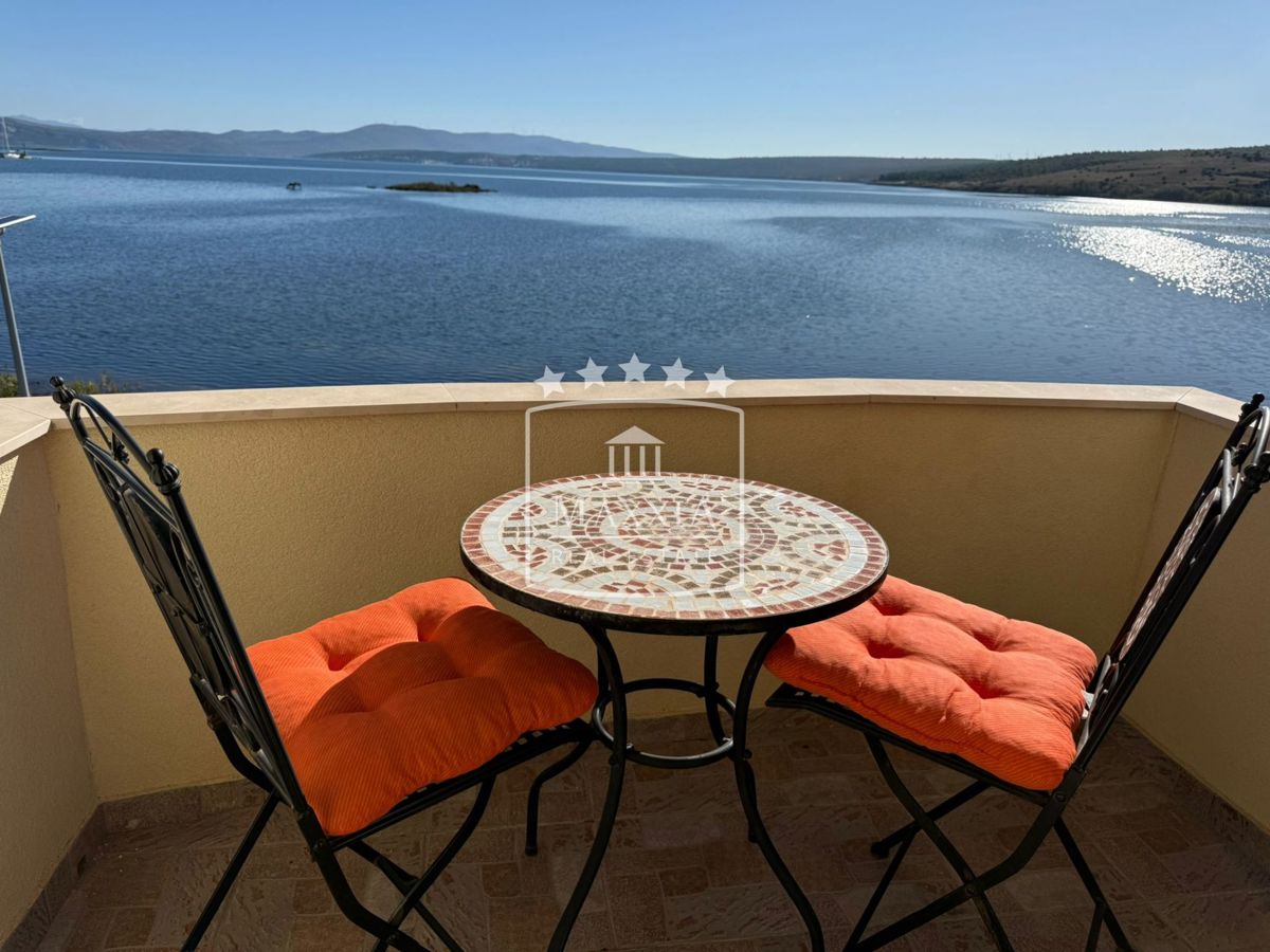 Casa Posedarje, 192m2