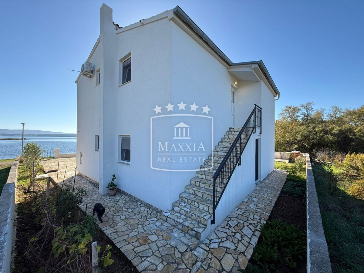 Casa Posedarje, 192m2