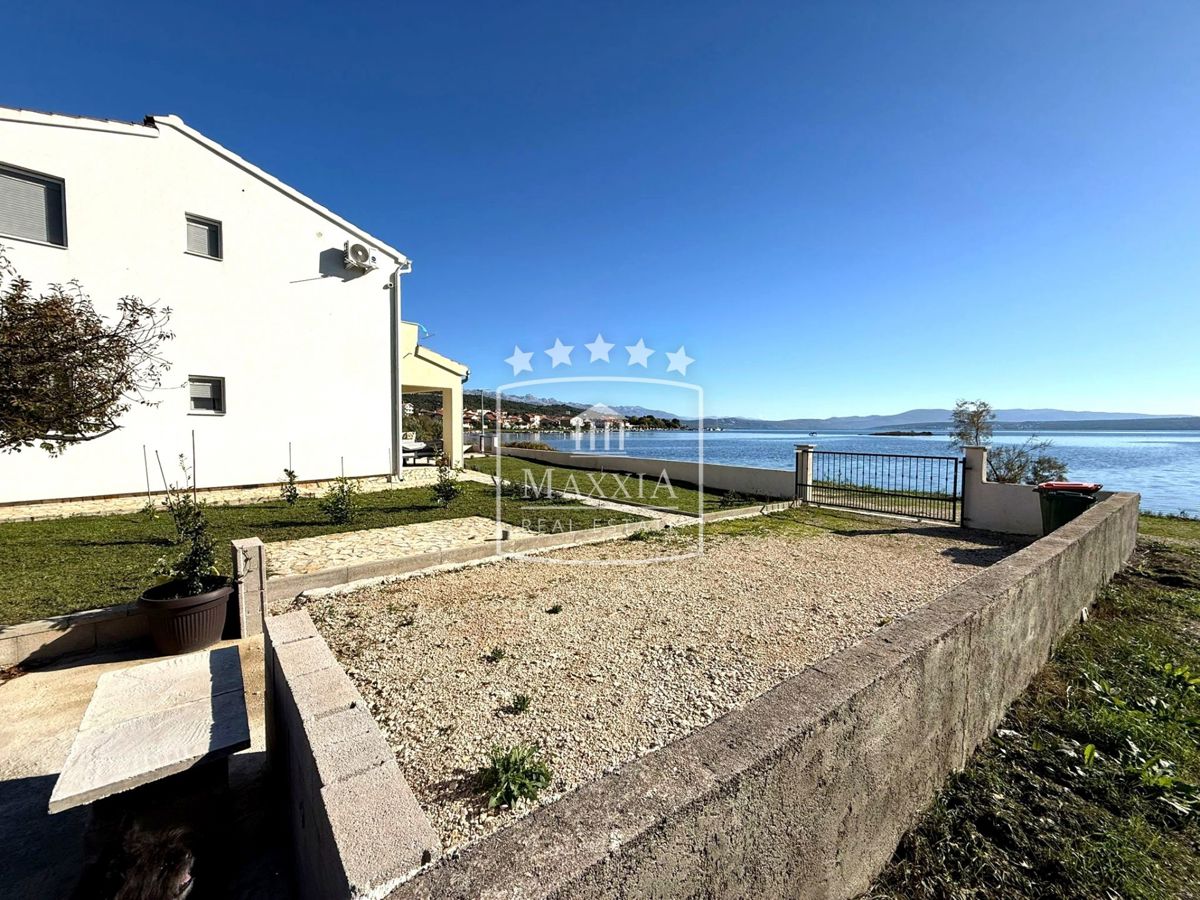 Casa Posedarje, 192m2