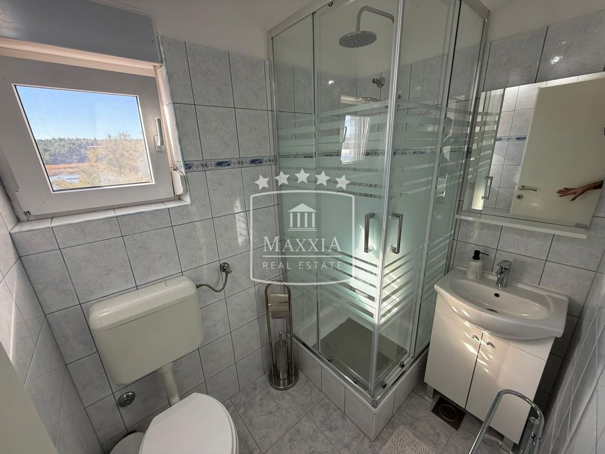 Casa Posedarje, 192m2