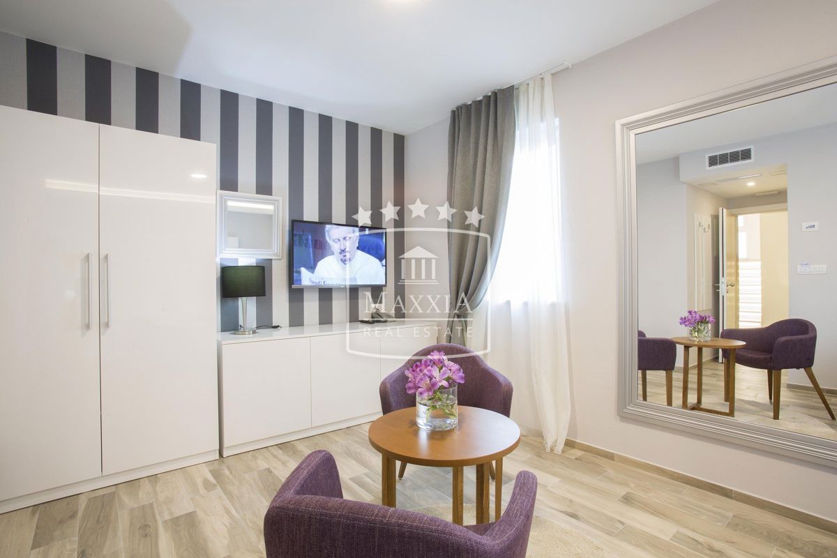 Albergo Pag, 1.200m2