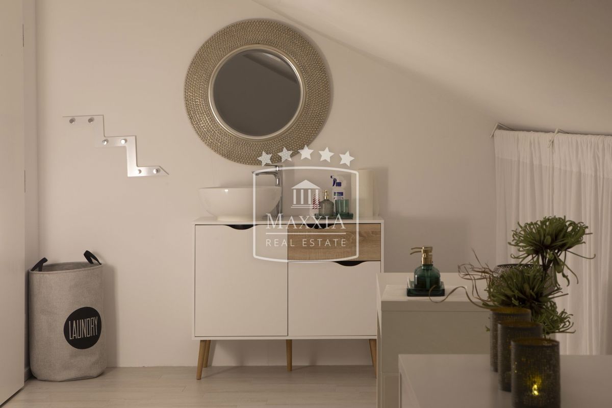 Albergo Pag, 1.200m2