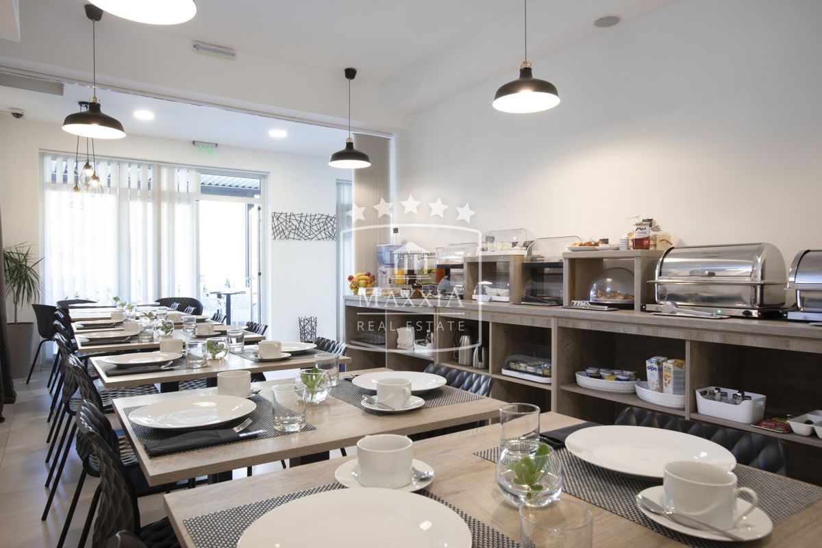 Albergo Pag, 1.200m2