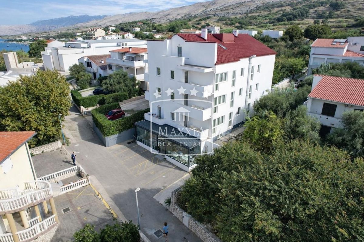 Albergo Pag, 1.200m2