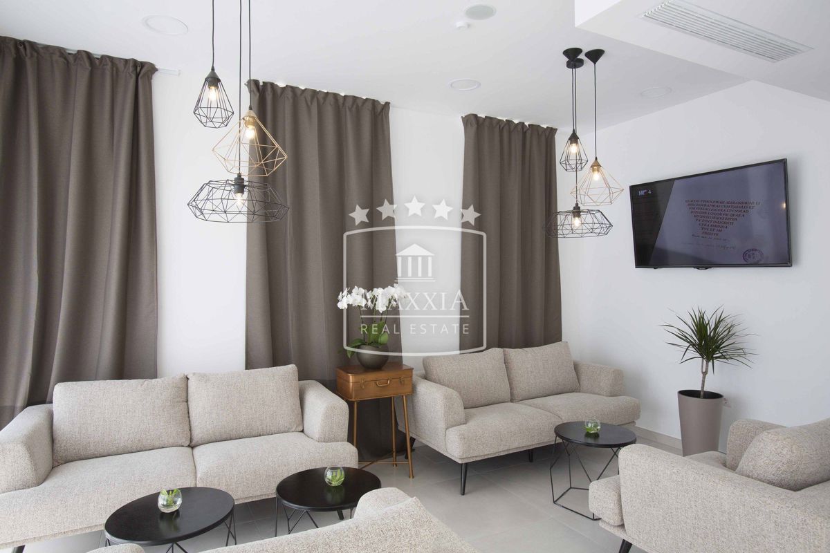 Albergo Pag, 1.200m2