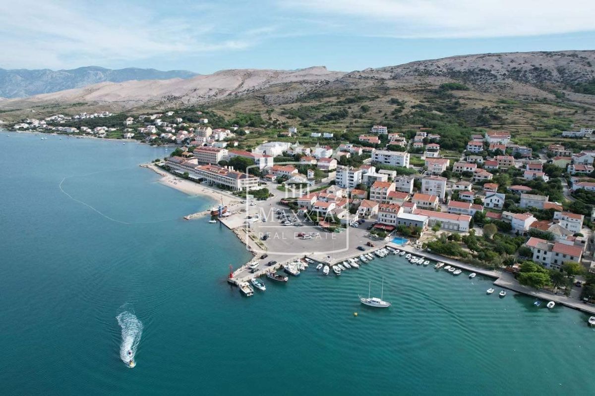 Albergo Pag, 1.200m2