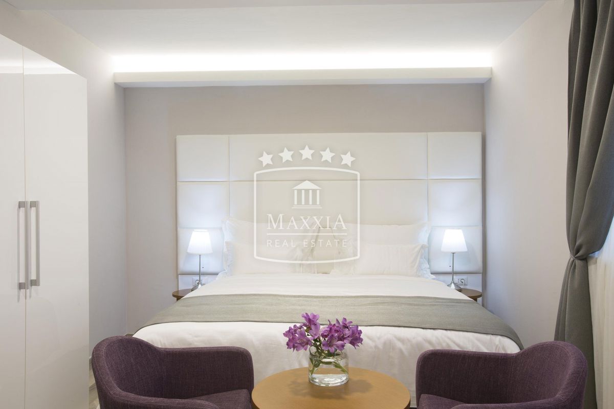 Albergo Pag, 1.200m2