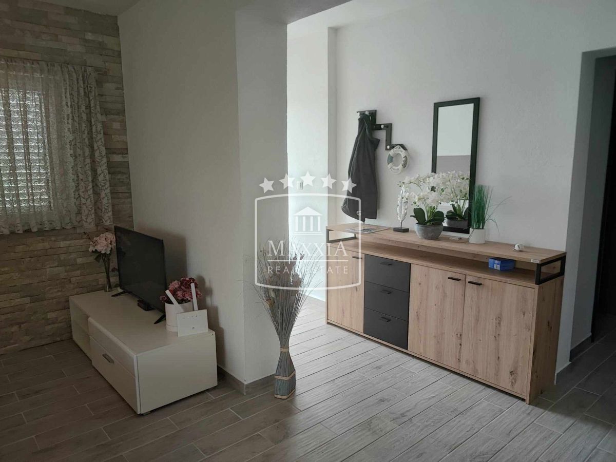 Casa Maslenica, Jasenice, 82m2