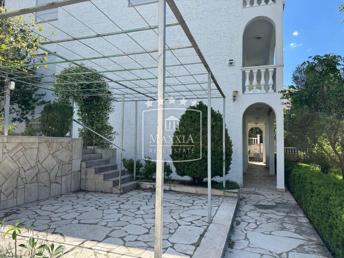 Casa Seline, Starigrad, 445,80m2