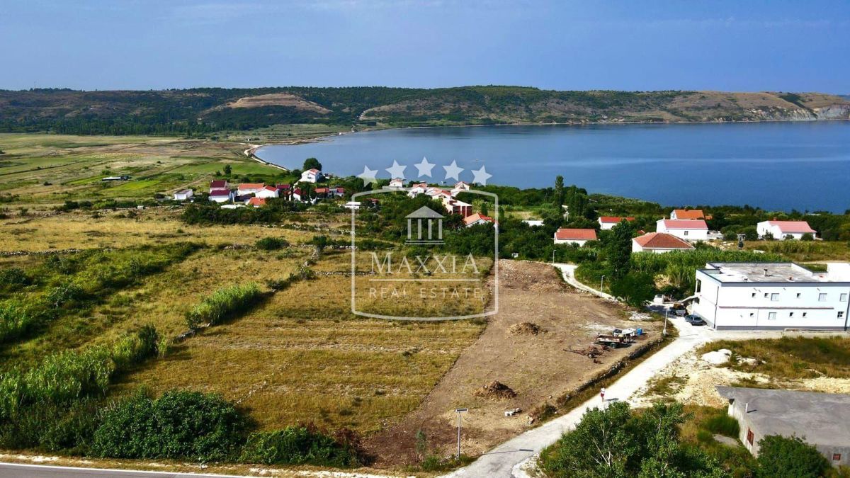 Terreno Rtina, Ražanac, 1.723m2