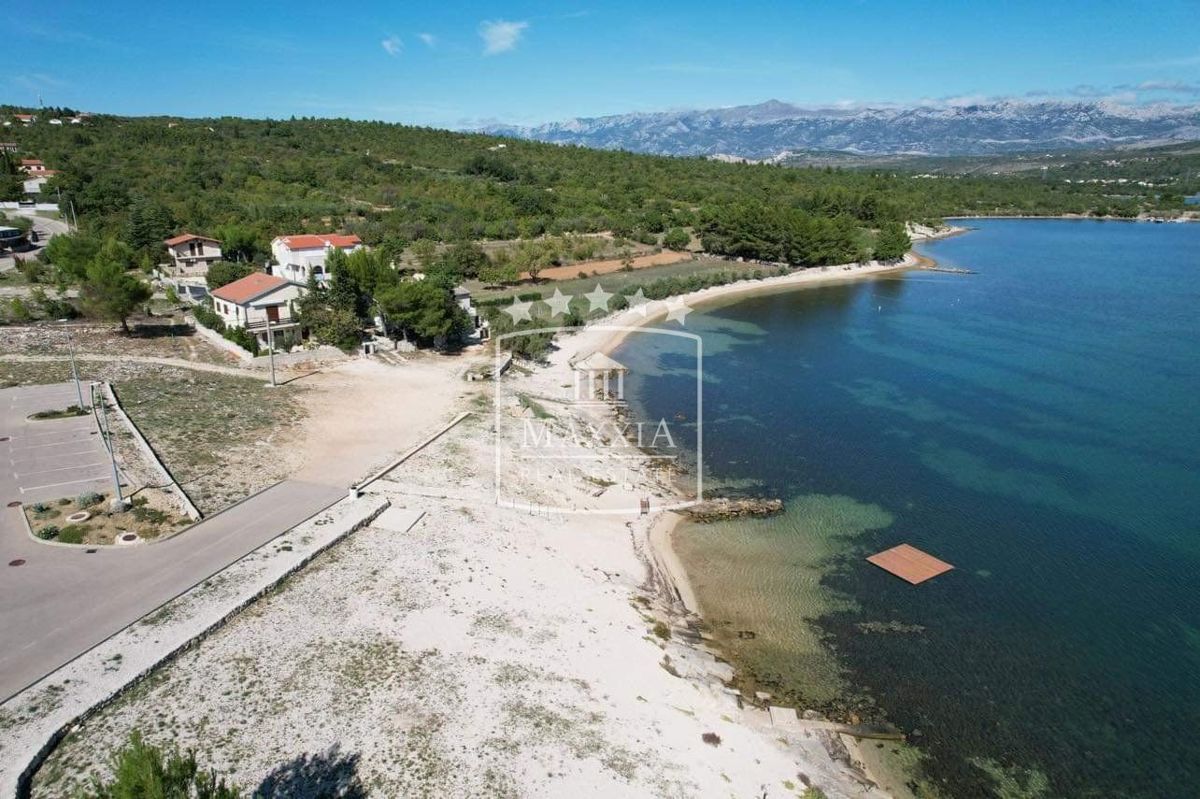 Terreno Pridraga, Novigrad, 1.047m2