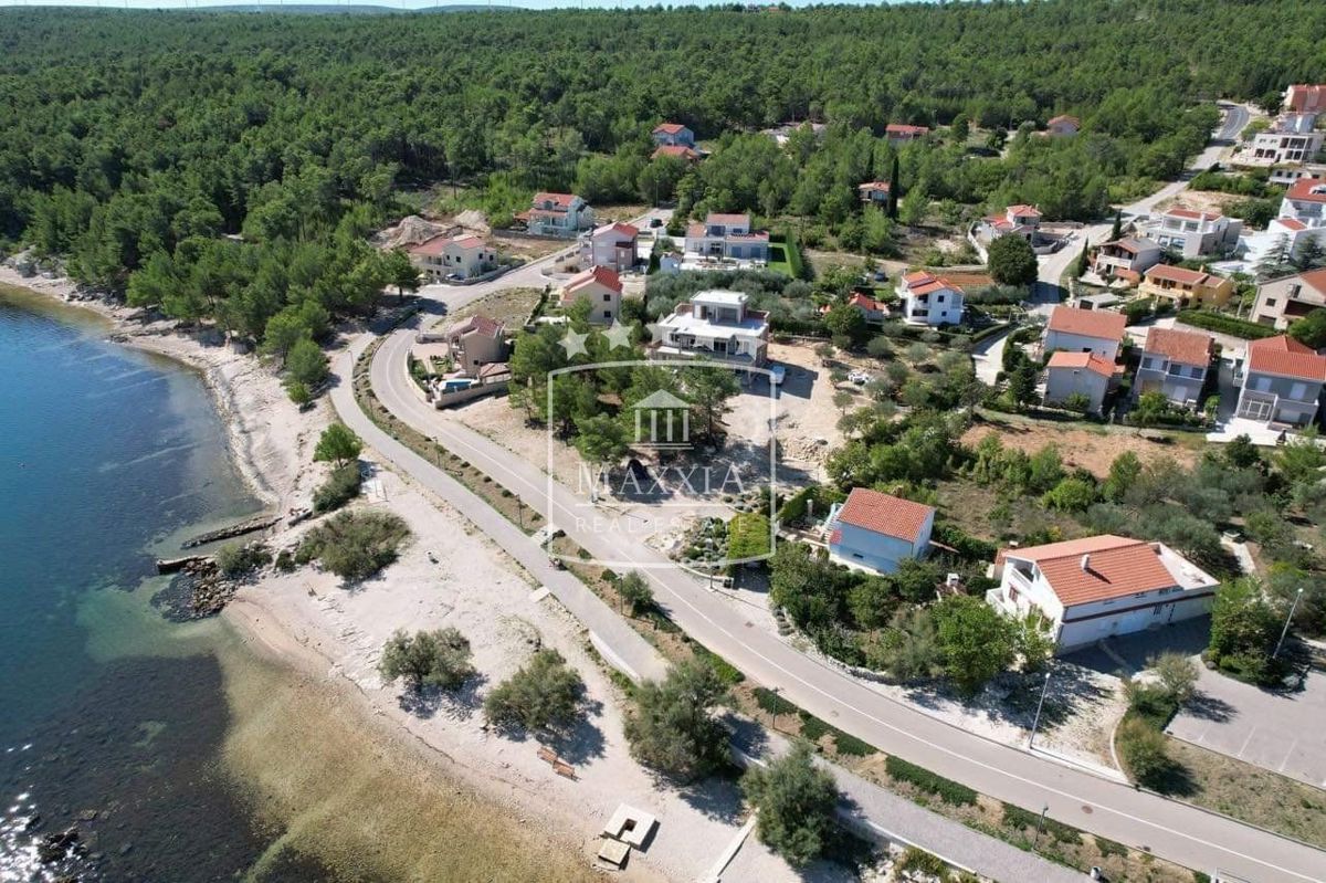 Terreno Pridraga, Novigrad, 1.047m2
