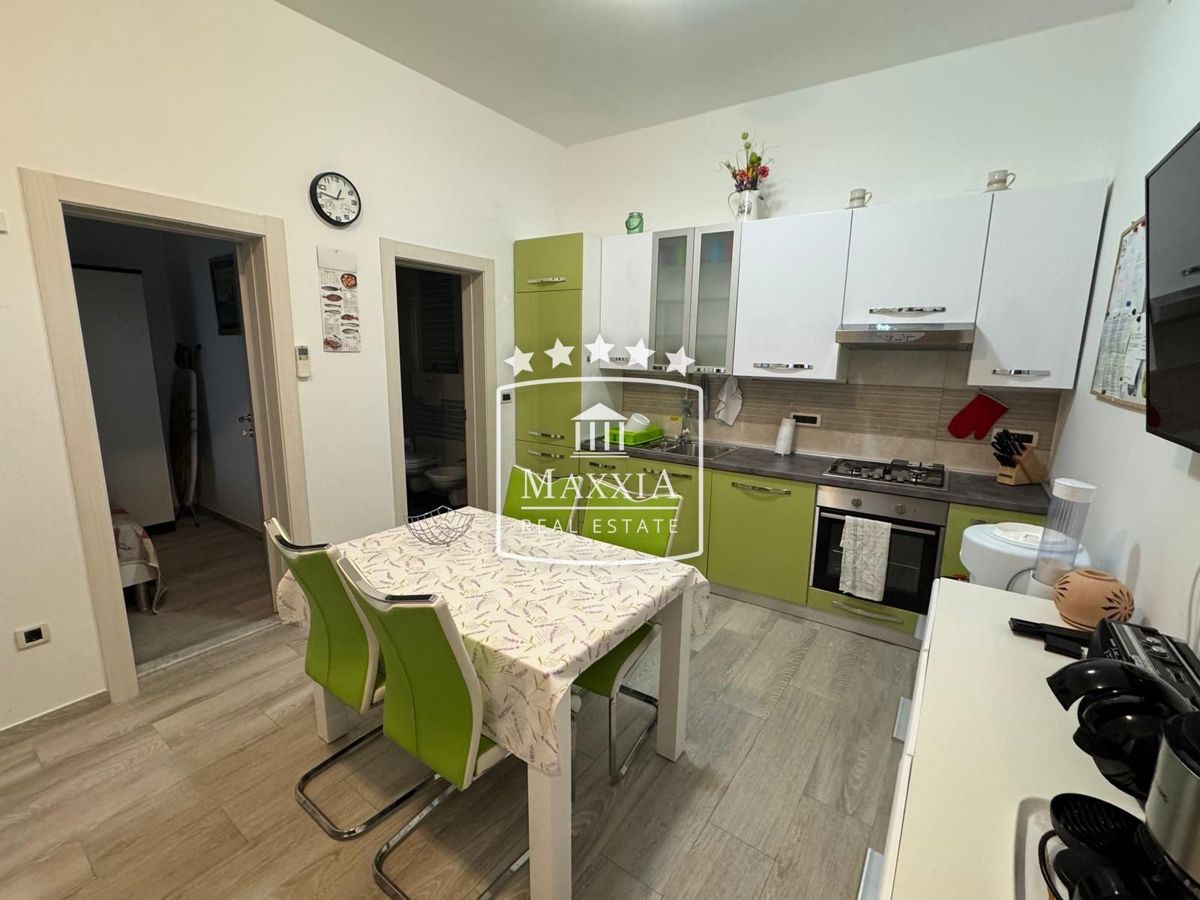 Casa Tribanj, Starigrad, 136m2
