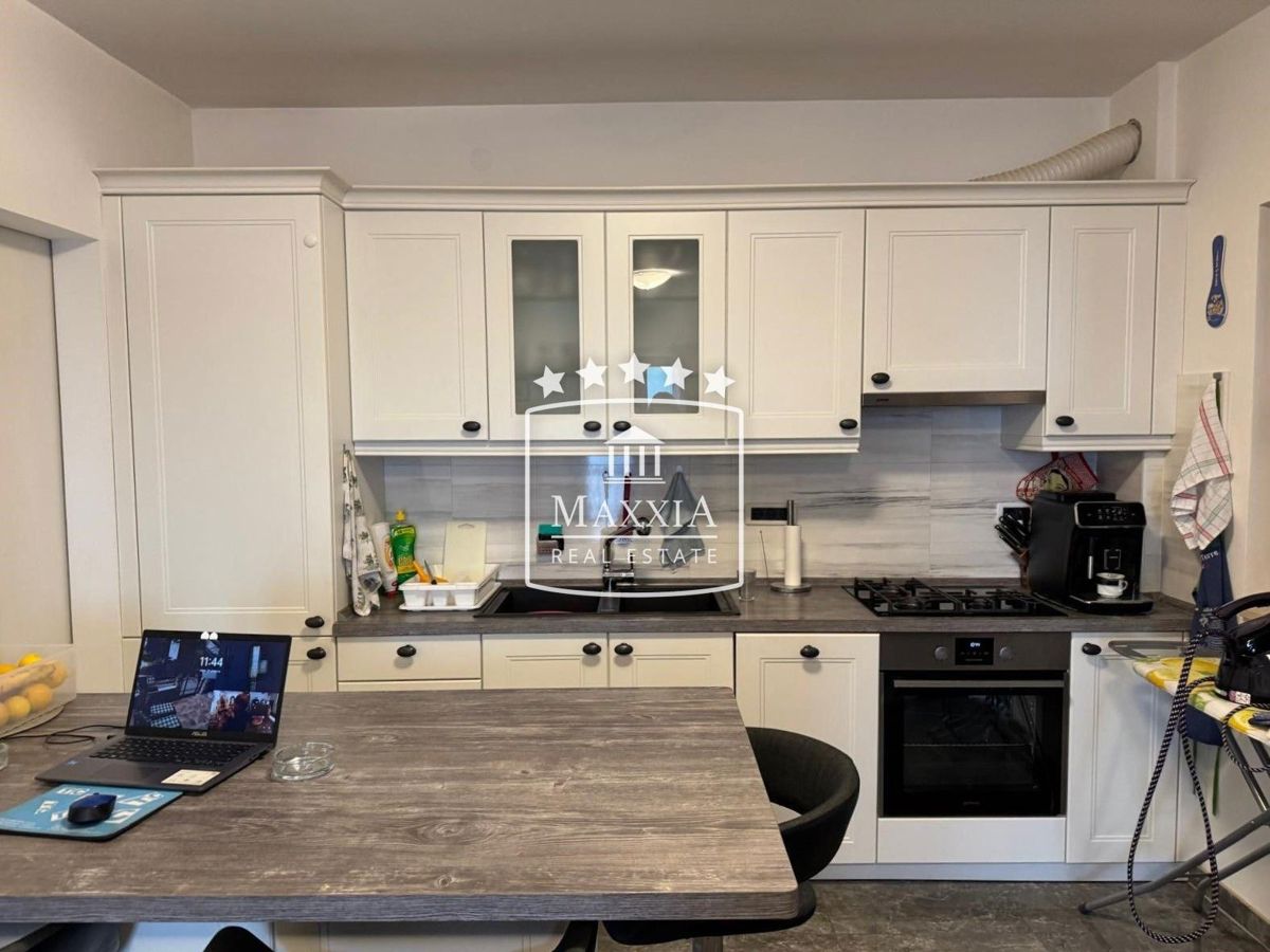 Casa Tribanj, Starigrad, 136m2